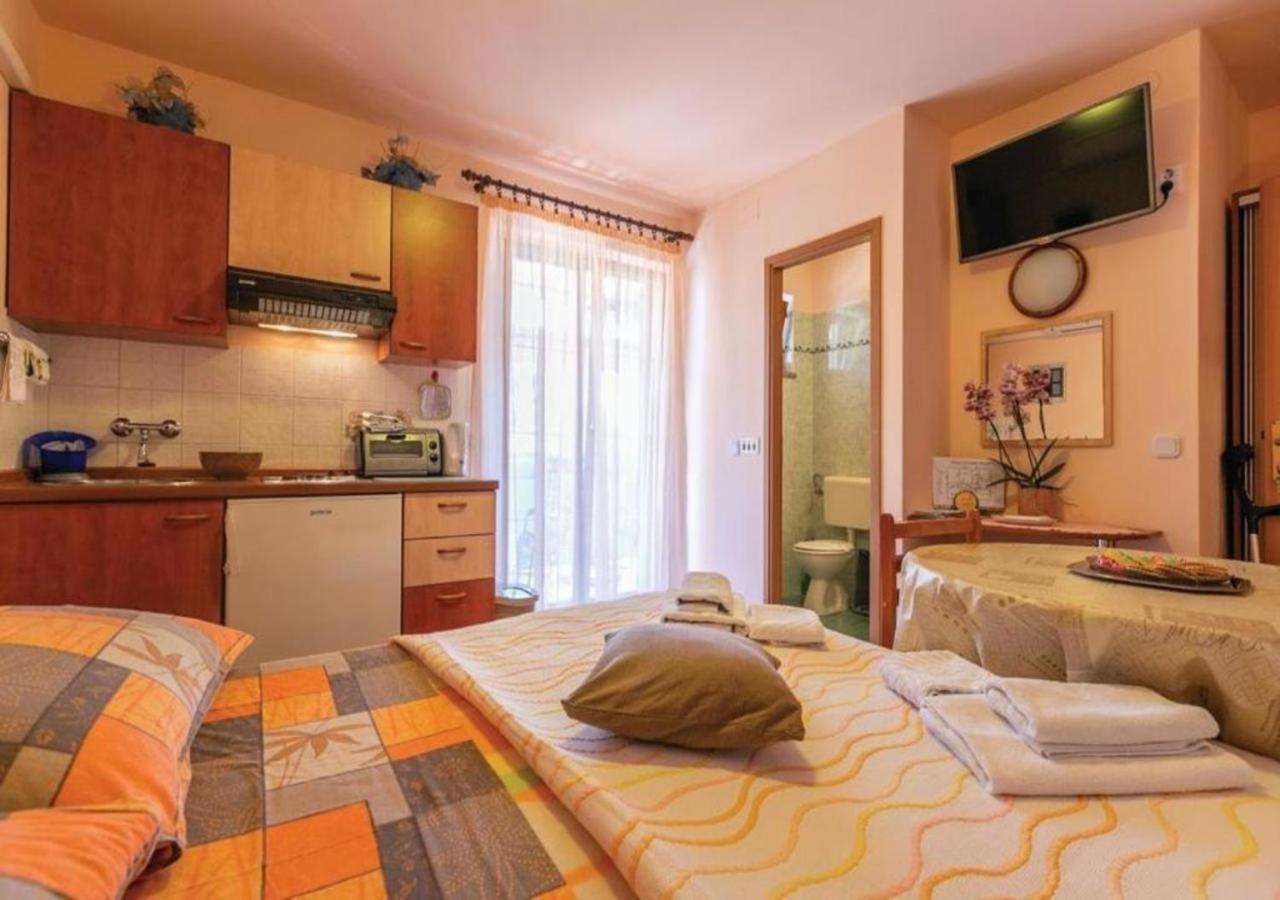 Appartement Adria Vrsar Extérieur photo